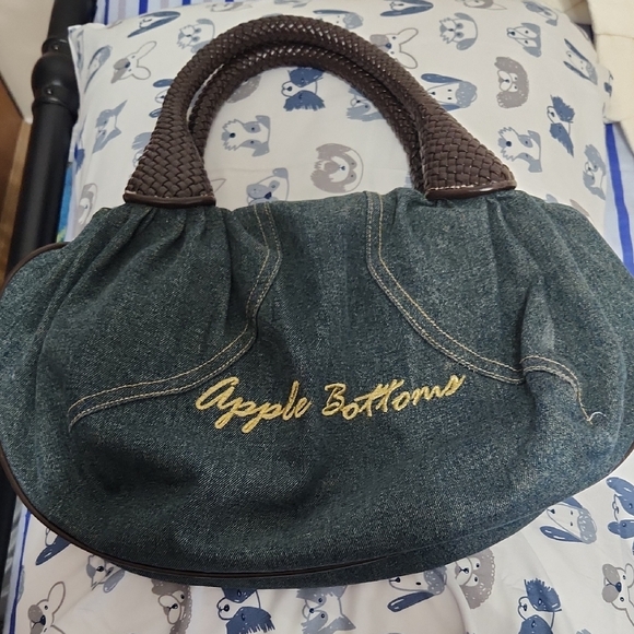 Apple Bottoms Blue and Brown Shoulder Bag with Casual Design - Picture 2 of 2